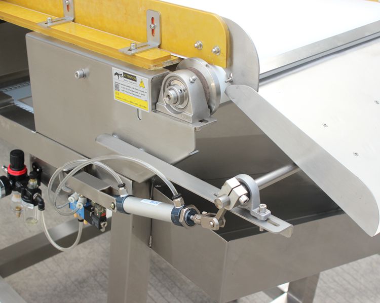 1560937967513859.jpg 509Y斜坡食品傻二哥金檢機3.jpg